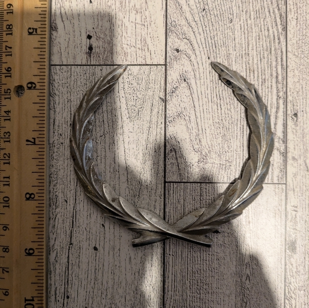 Cadillac Elegant Silver Car Emblem